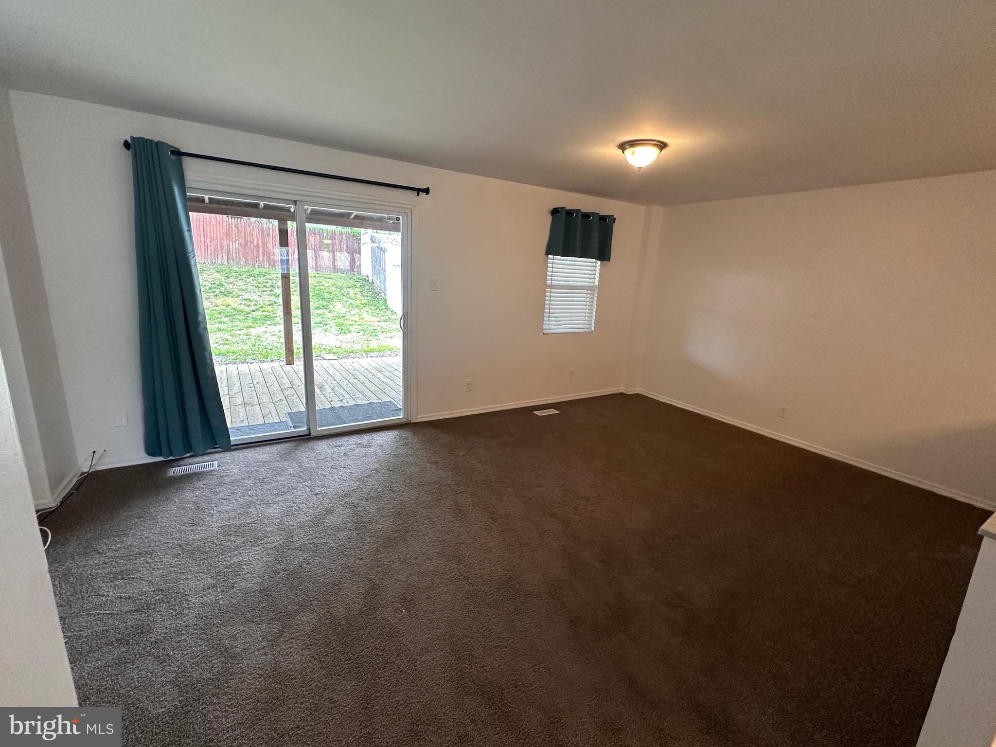 12032 Millbrook Road Philadelphia, PA 19154 - Photo 12 of 43