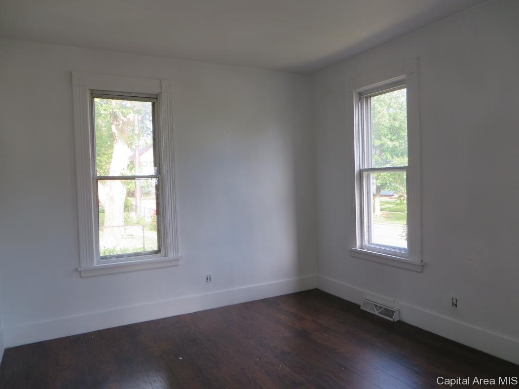 419 Union Street Springfield, IL 62702 - Photo 9 of 10