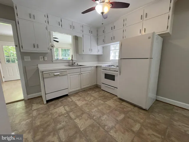 $2,950 | 5817 Kingswood Road, Bethesda, MD 20814