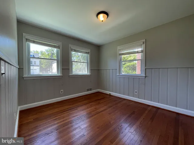 $2,950 | 5817 Kingswood Road, Bethesda, MD 20814