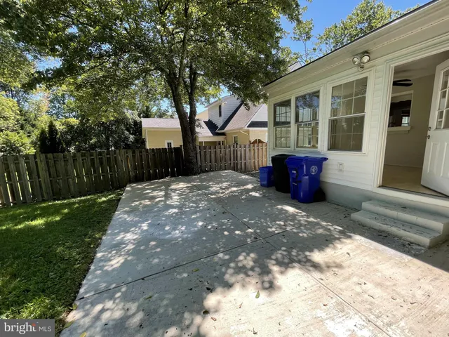 $2,950 | 5817 Kingswood Road, Bethesda, MD 20814