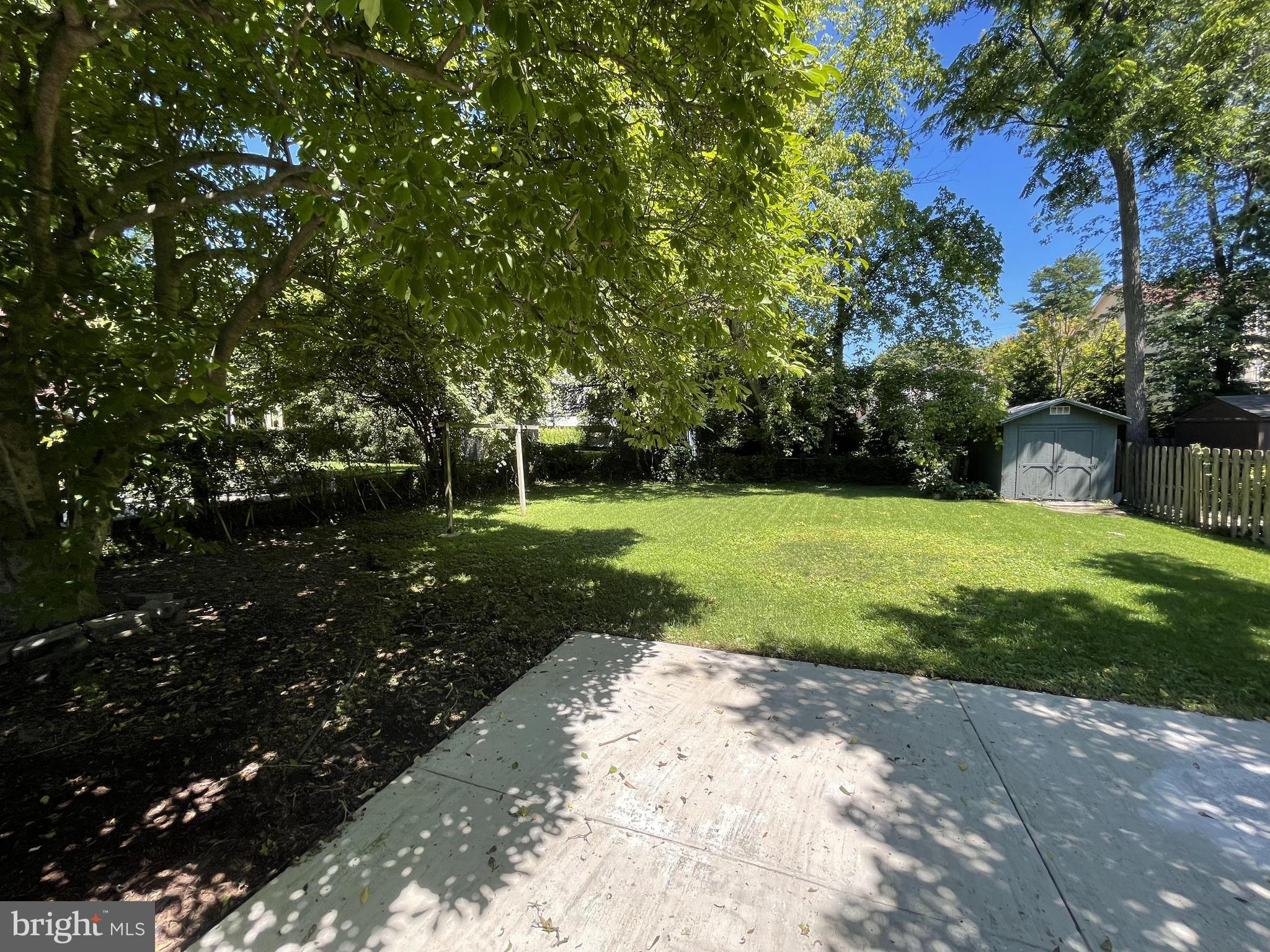 5817 Kingswood Road Bethesda, MD 20814 - Photo 39 of 40 a view of a garden with trees