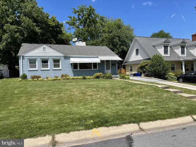 $2,950 | 5817 Kingswood Road, Bethesda, MD 20814