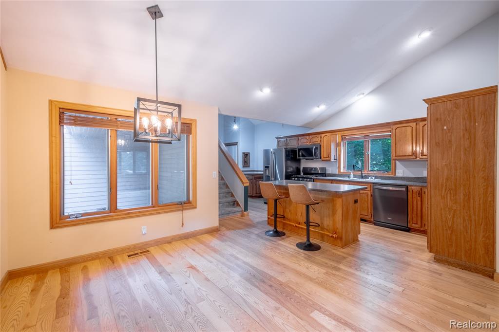 5413 North McKinley Road Flushing, MI 48433 - Photo 5 of 41 Gallery Image 5