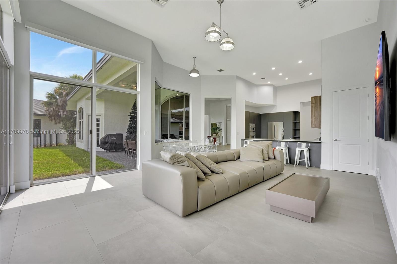 19086 Park Ridge Street Weston, FL 33332 - Photo 14 of 45