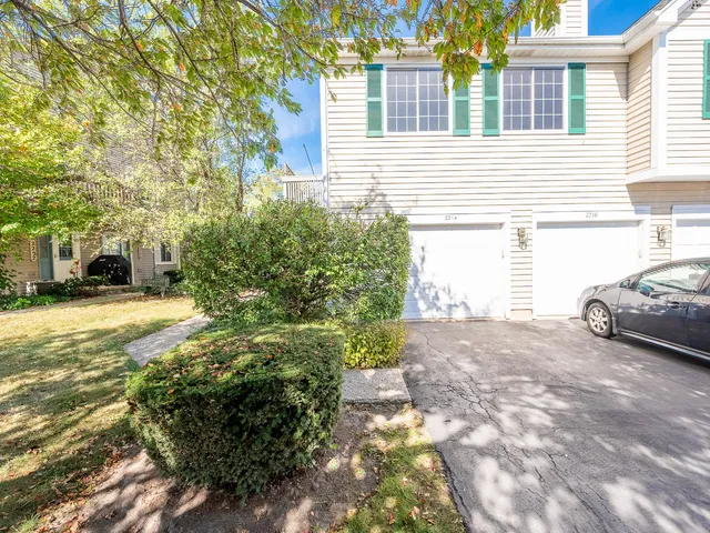 $234,900 | 2214 Colorado Avenue, Unit 2214, Elgin, IL 60123