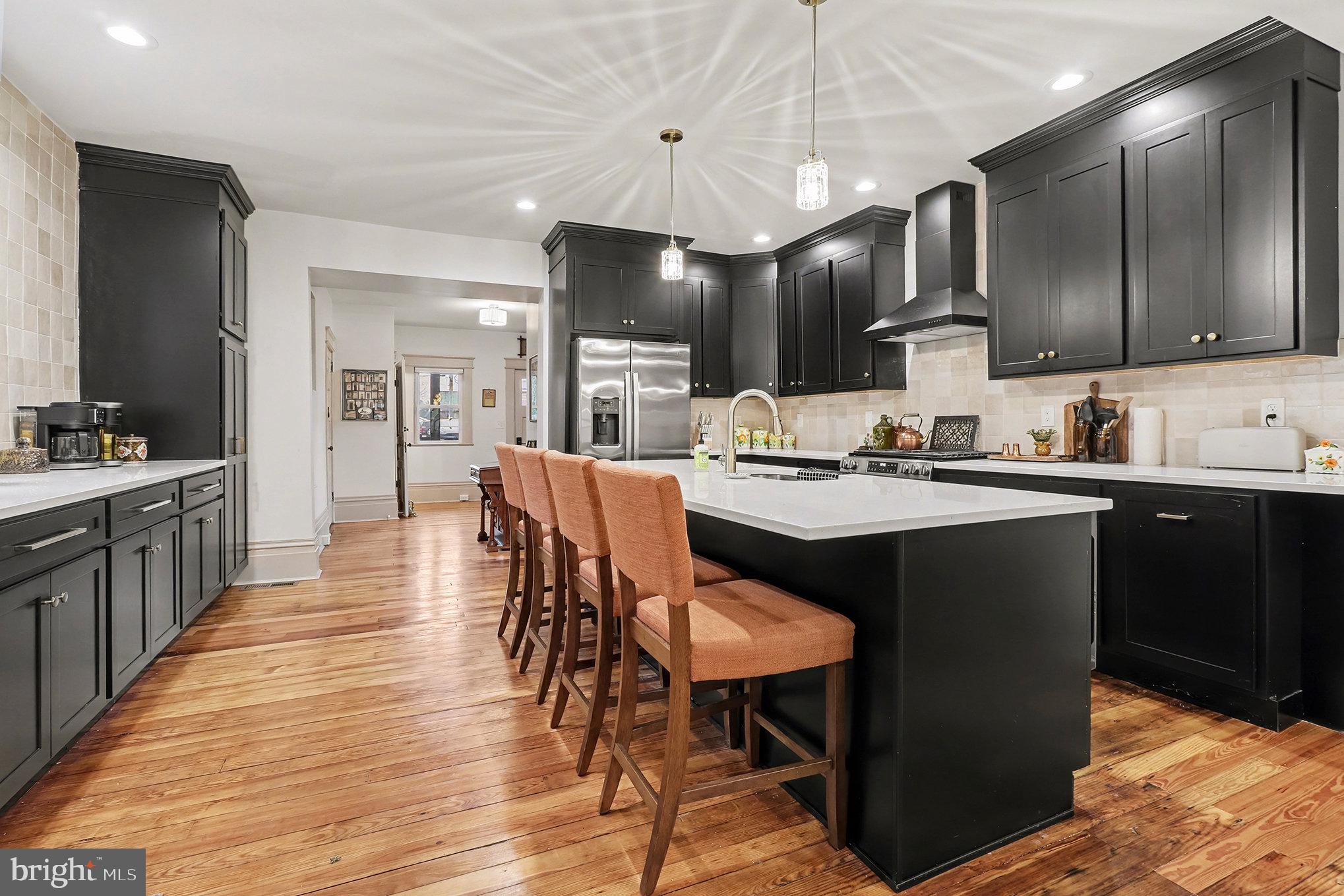 24 East Orange Street Lititz, PA 17543 - Photo 11 of 36