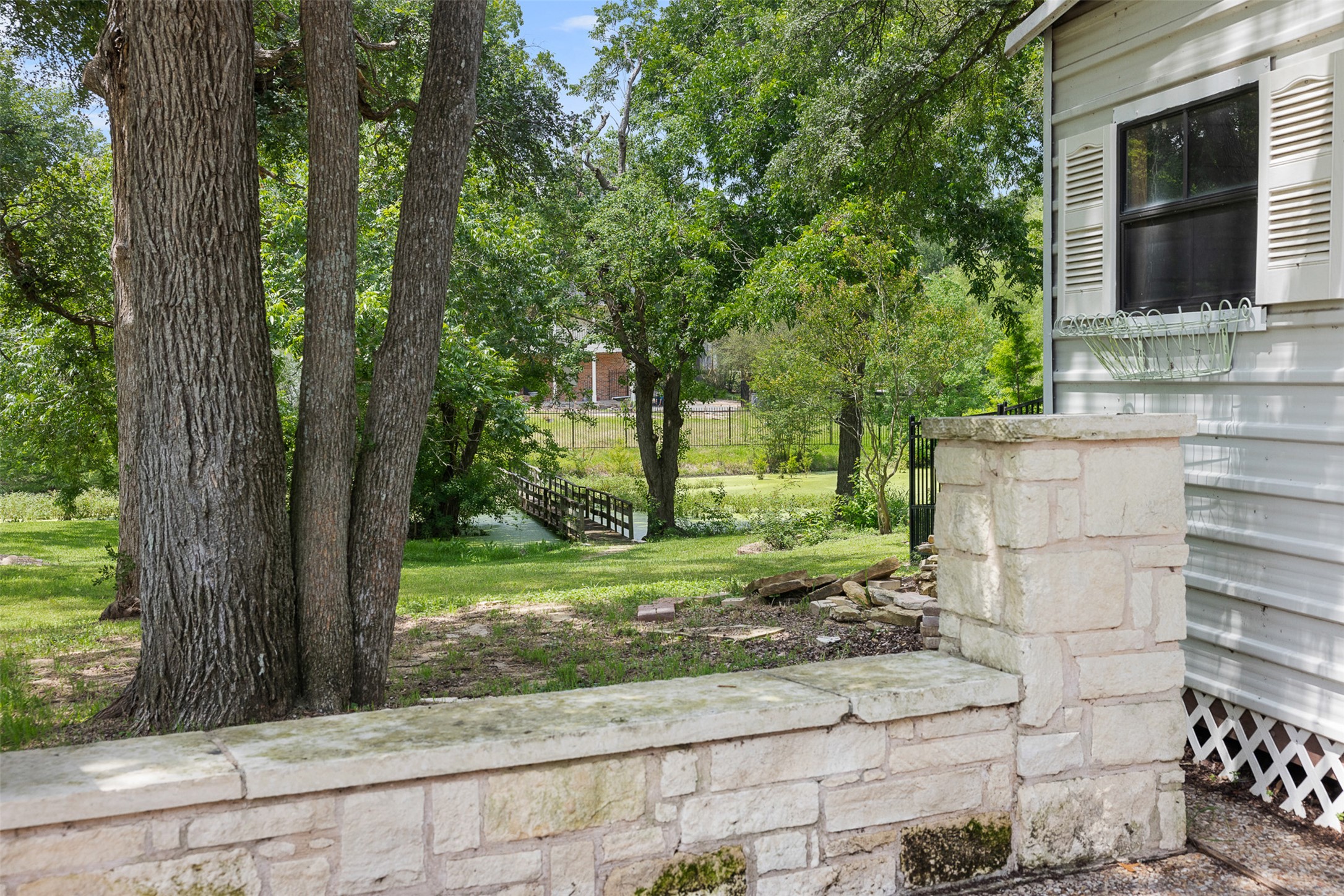 1102 North Ave F Elgin, TX 78621 - Photo 39 of 40