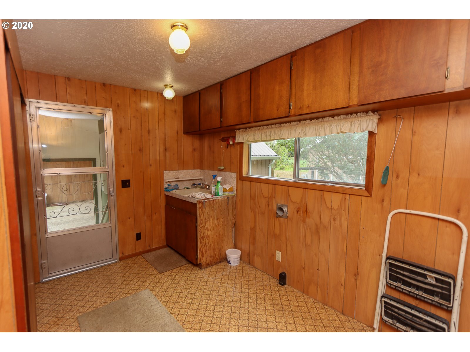 3145 Gienger Road Tillamook, OR 97141 - Photo 22 of 32