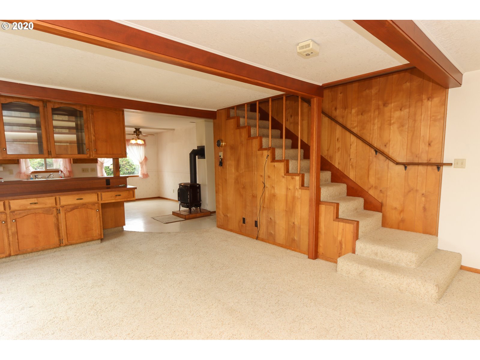 3145 Gienger Road Tillamook, OR 97141 - Photo 9 of 32