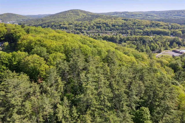 $225,000 | 77 Prospect Street, Unit 132, Lebanon, NH 03766