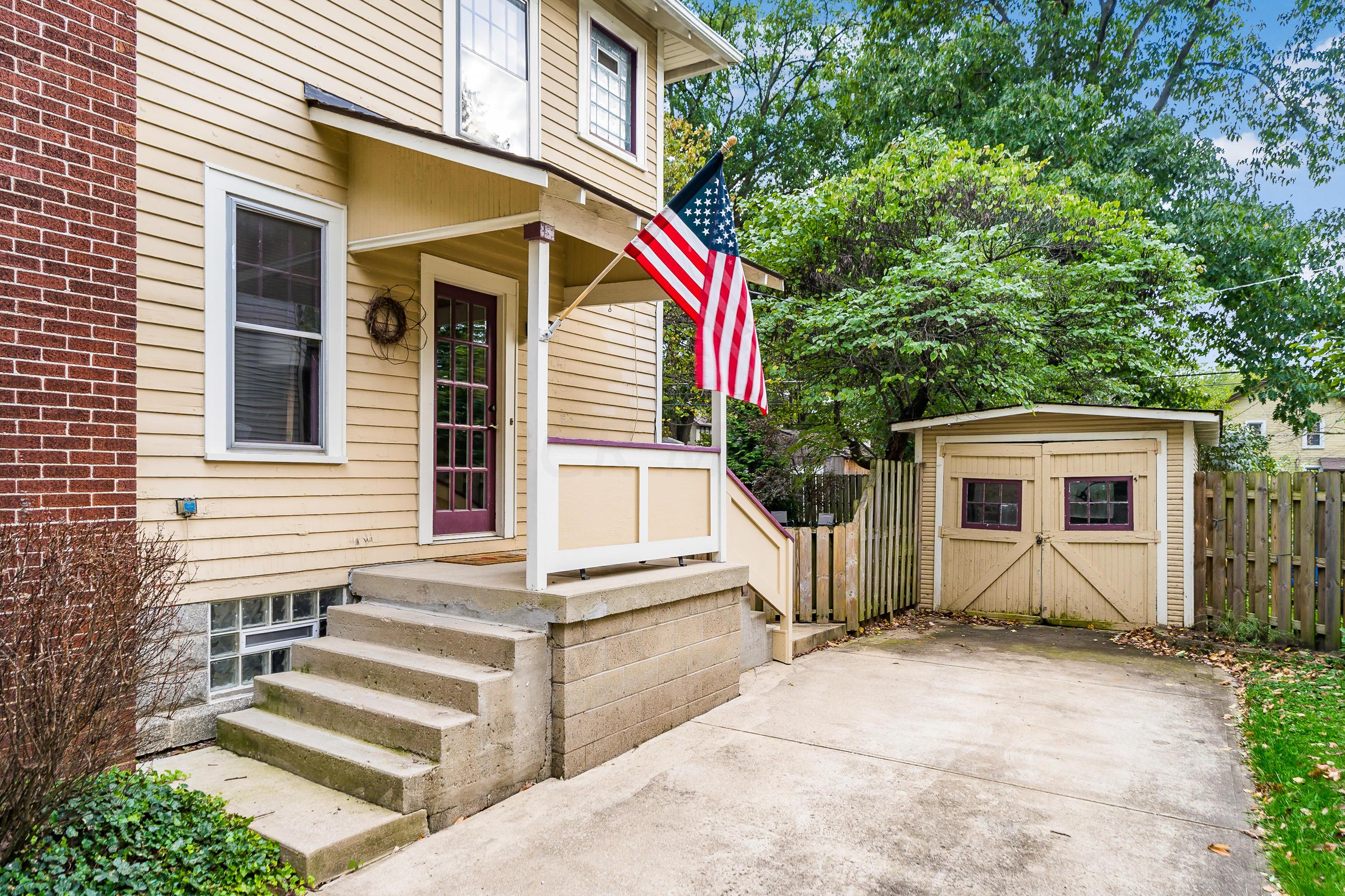 299 East Kelso Road Columbus, OH 43202 - Photo 31 of 36