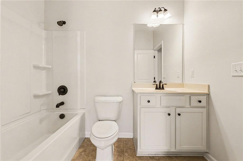 75 Fanleaf Drive Fairburn, GA 30213 - Photo 17 of 36