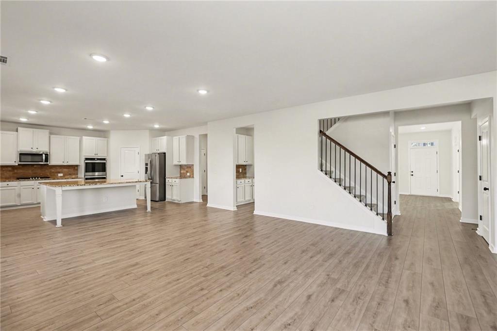 75 Fanleaf Drive Fairburn, GA 30213 - Photo 6 of 36