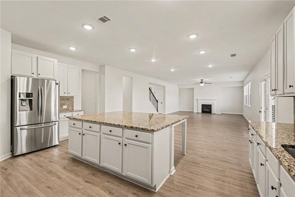 75 Fanleaf Drive Fairburn, GA 30213 - Photo 10 of 36