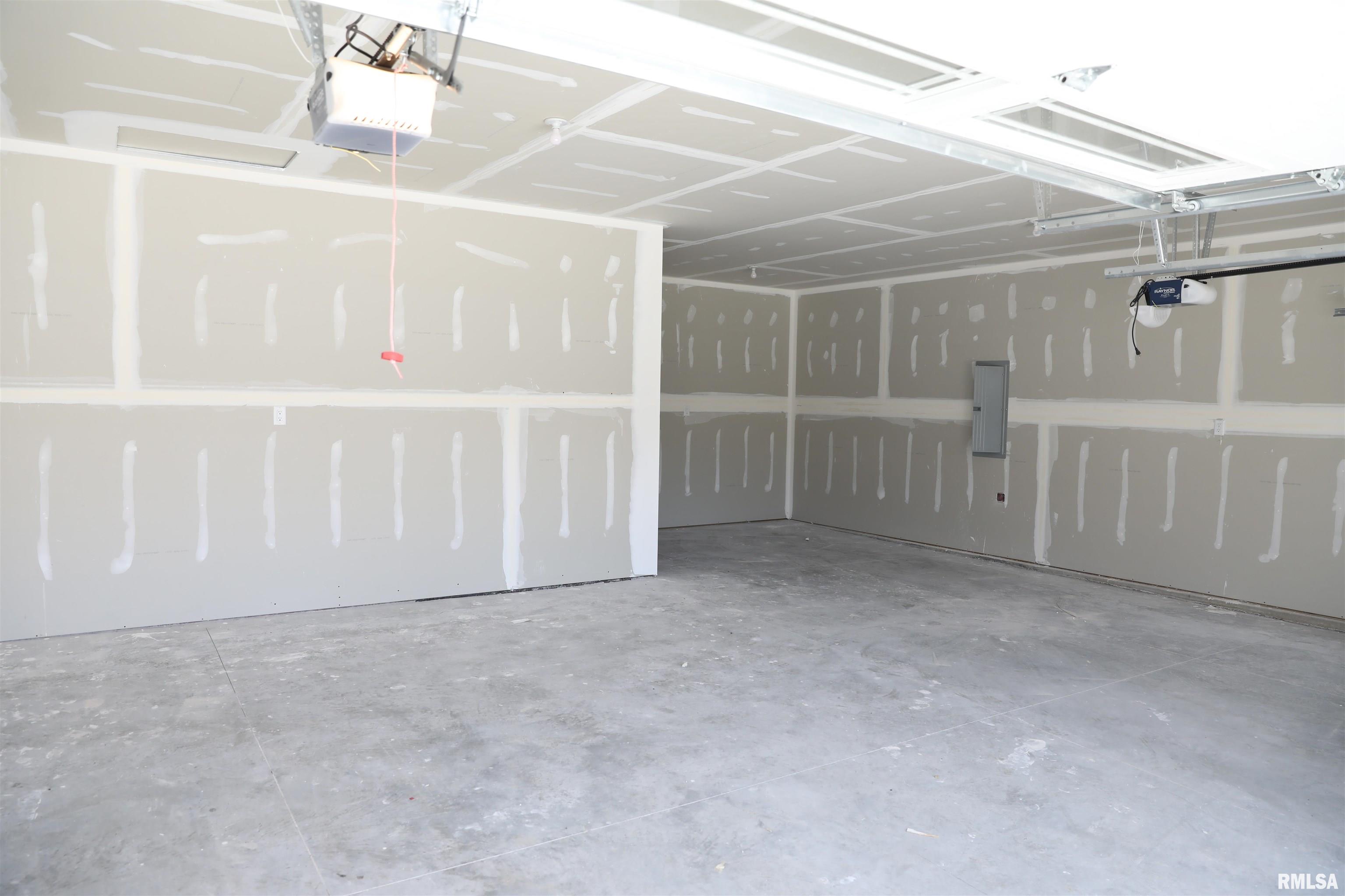 534 Kevin Road Blue Grass, IA 52726 - Photo 15 of 18 Gallery Image 15