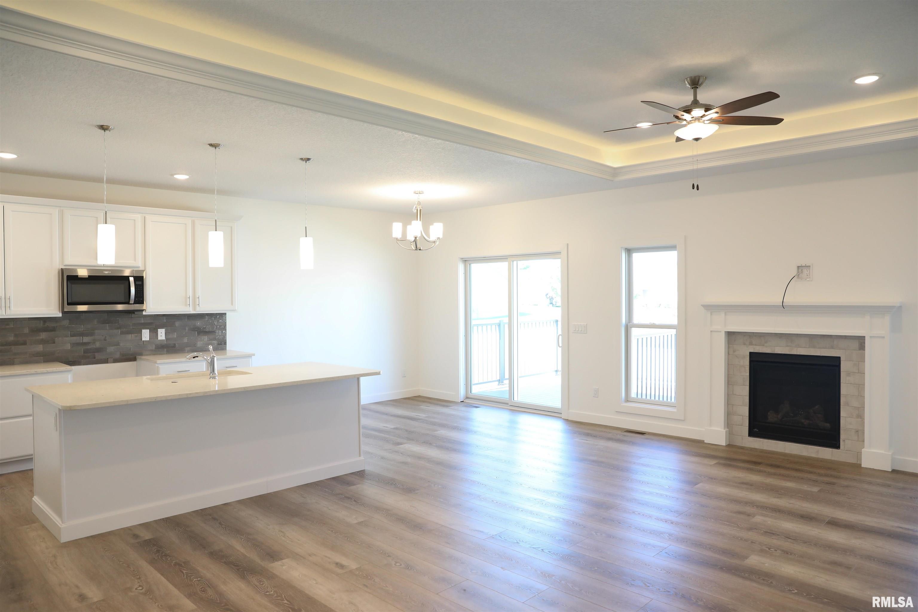 534 Kevin Road Blue Grass, IA 52726 - Photo 6 of 18 Gallery Image 6