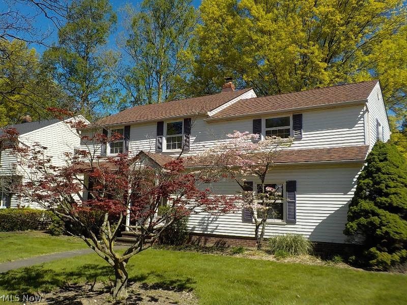 4785 Dorshwood Road Cleveland, OH 44121 - Photo 1 of 18