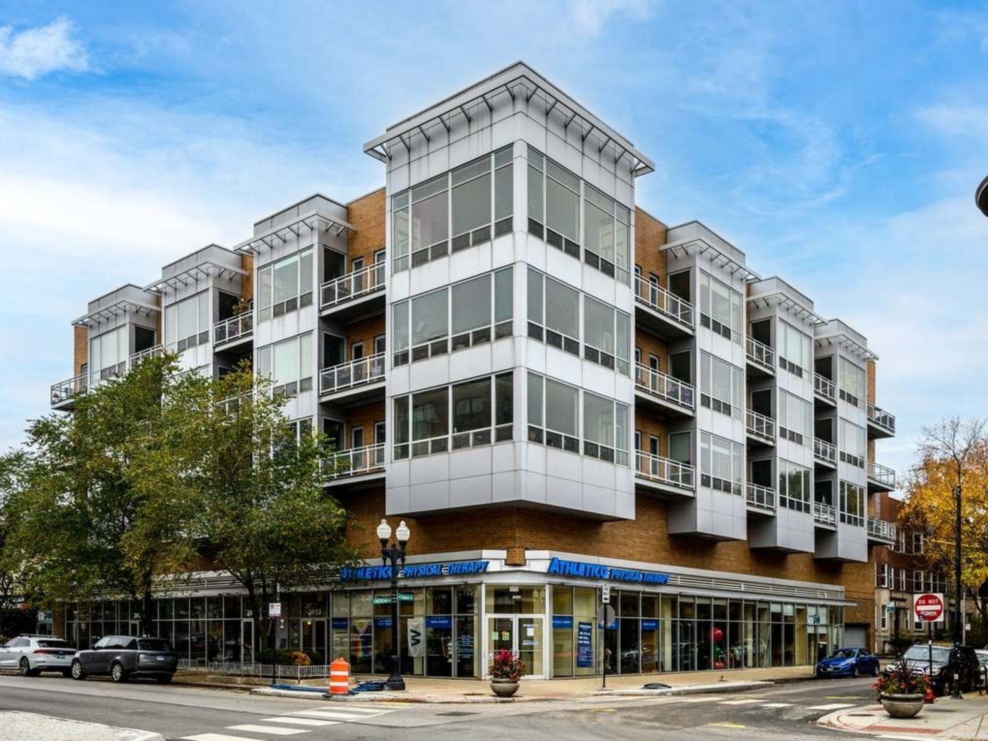 3920 North Sheridan Road, Unit 508 Chicago, IL 60613 - Photo 1 of 17