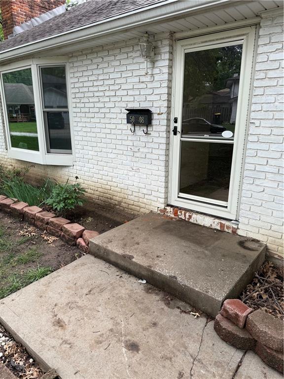 5008 Spring Street Kansas City, MO 64133 - Photo 2 of 36