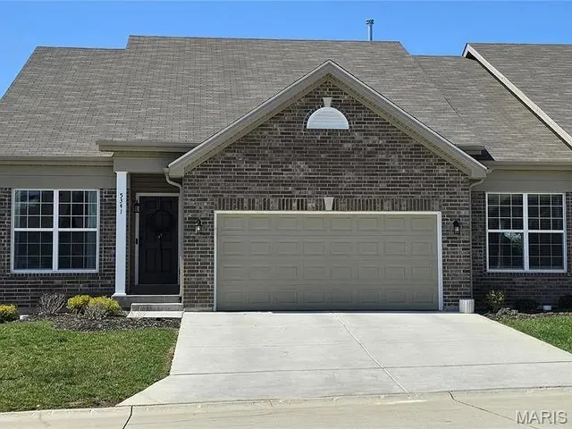 $375,000 | 5341 Lakepath Way, Eureka, MO 63025