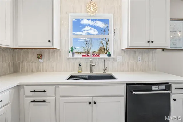 $375,000 | 5341 Lakepath Way, Eureka, MO 63025