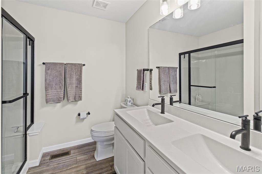 5341 Lakepath Way Eureka, MO 63025 - Photo 18 of 41