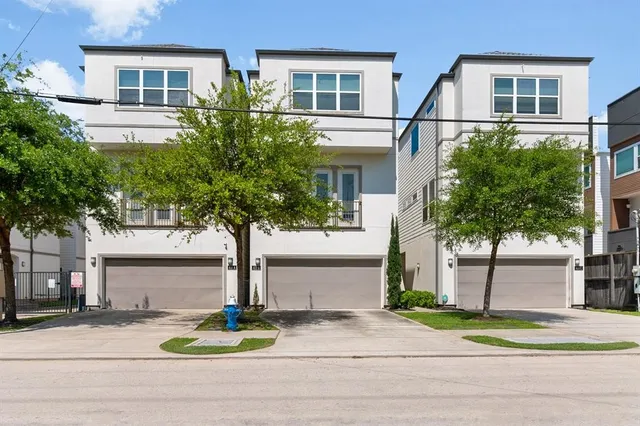 $2,499 | 411 North Nagle Street, Unit A, Houston, TX 77003