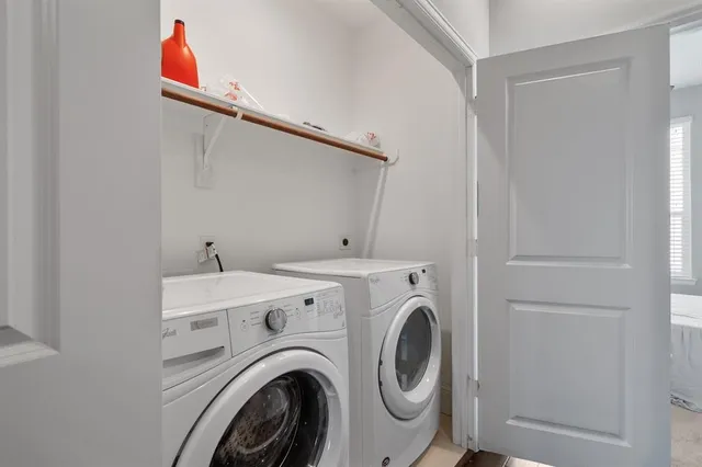 $2,499 | 411 North Nagle Street, Unit A, Houston, TX 77003