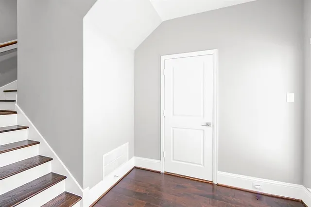 $2,499 | 411 North Nagle Street, Unit A, Houston, TX 77003