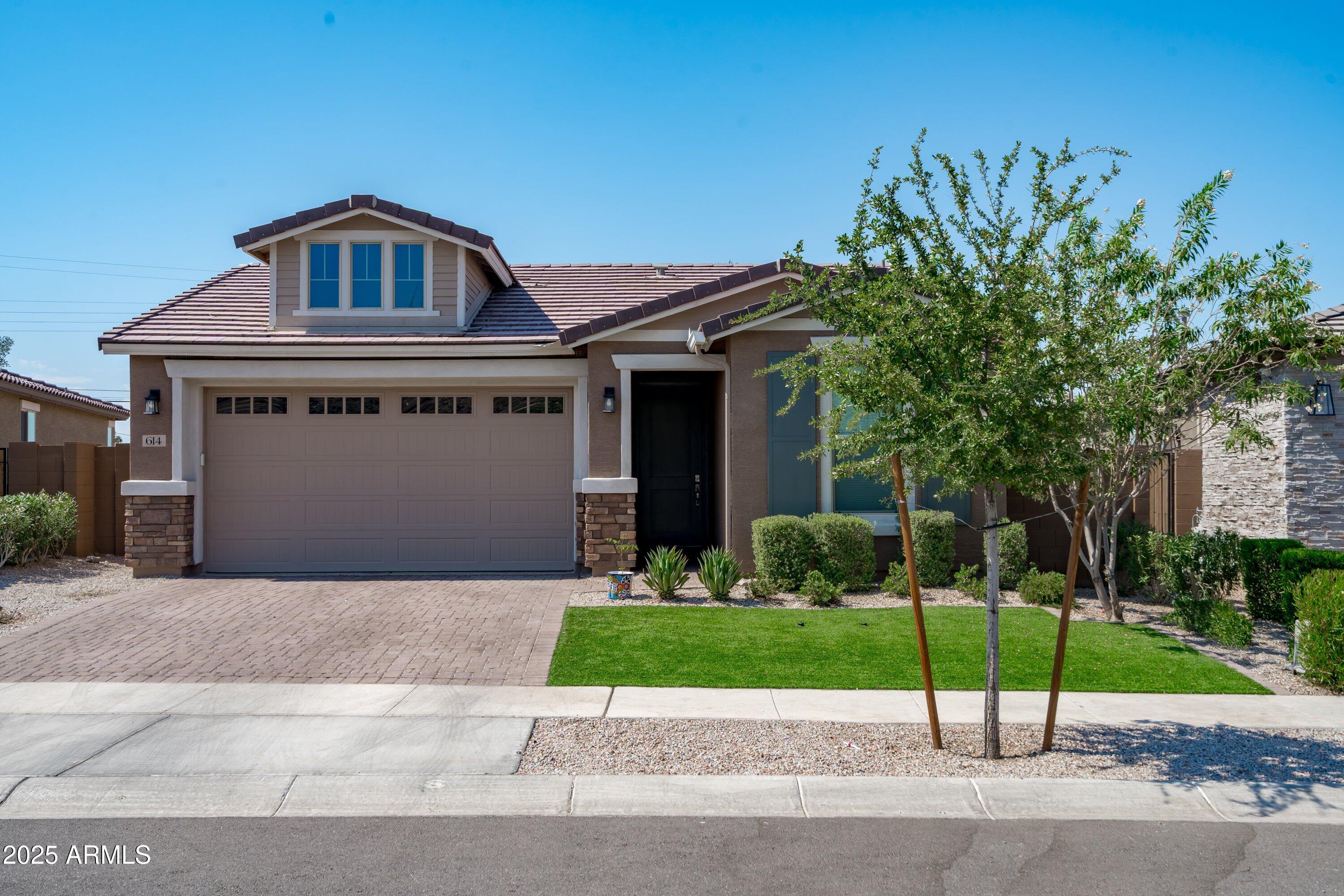614 East Piedmont Road Phoenix, AZ 85042 - Photo 4 of 63 Front View