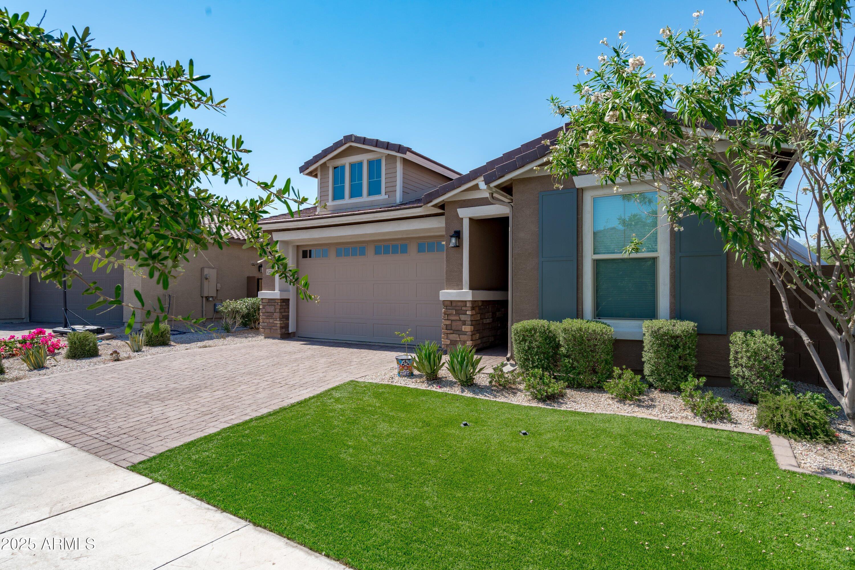 614 East Piedmont Road Phoenix, AZ 85042 - Photo 5 of 63 Front View