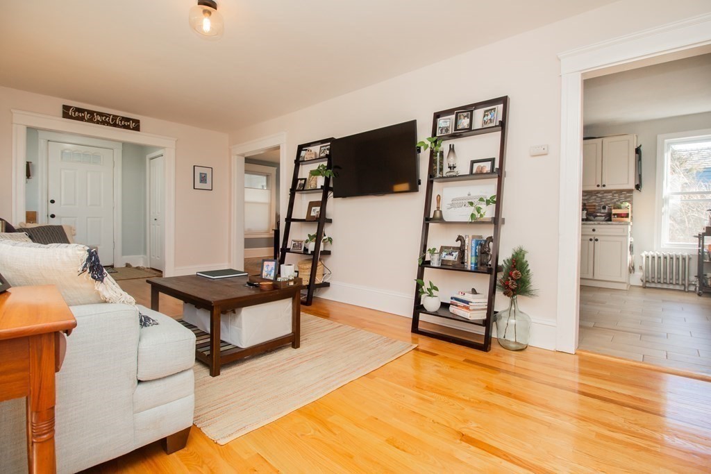 35 Barnard Road Worcester, MA 01605 - Photo 9 of 34 Gallery Image 9