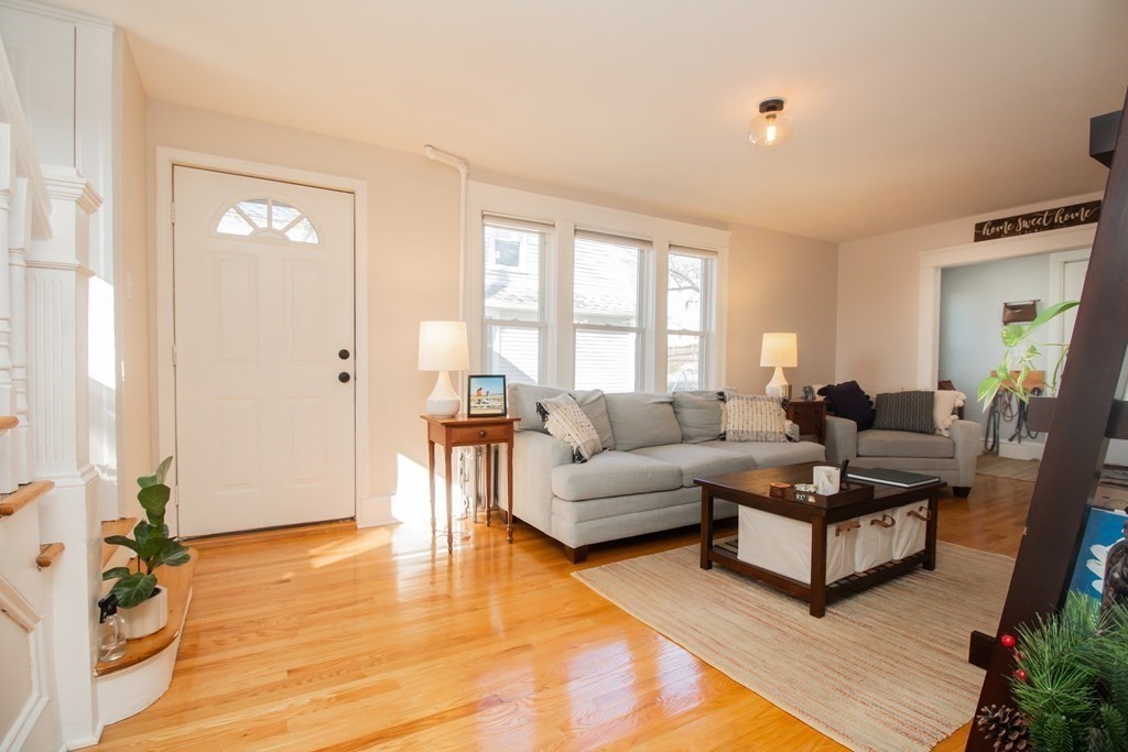 35 Barnard Road Worcester, MA 01605 - Photo 10 of 34 Gallery Image 10