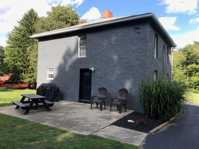 352 Mountain View Road New Castle, PA 16101 - Photo 2 of 14