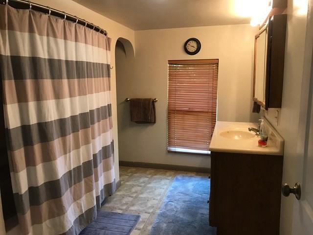 352 Mountain View Road New Castle, PA 16101 - Photo 9 of 14