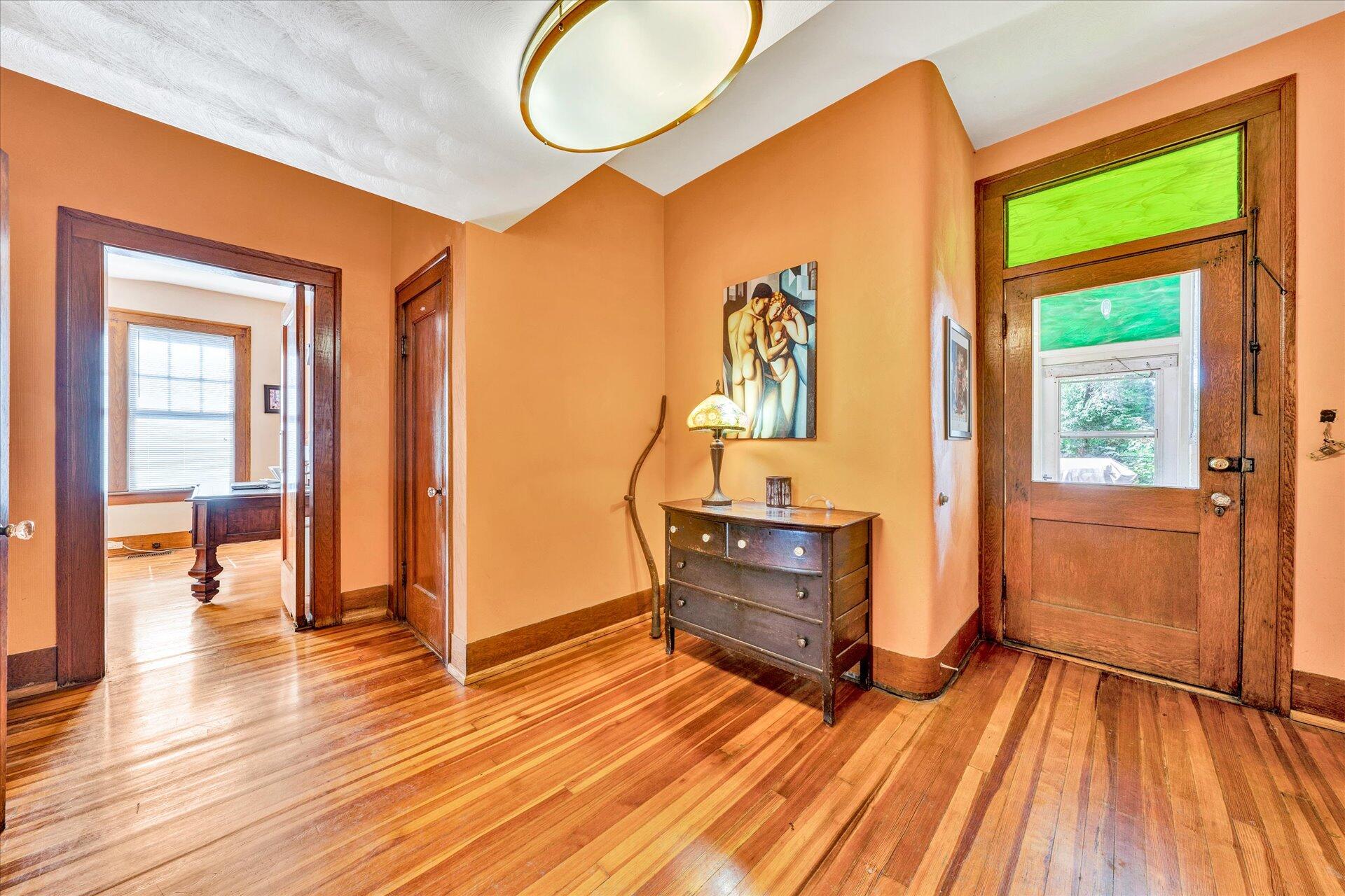 2223 Grandin Road Southwest Roanoke, VA 24015 - Photo 18 of 58 18-DSC00043