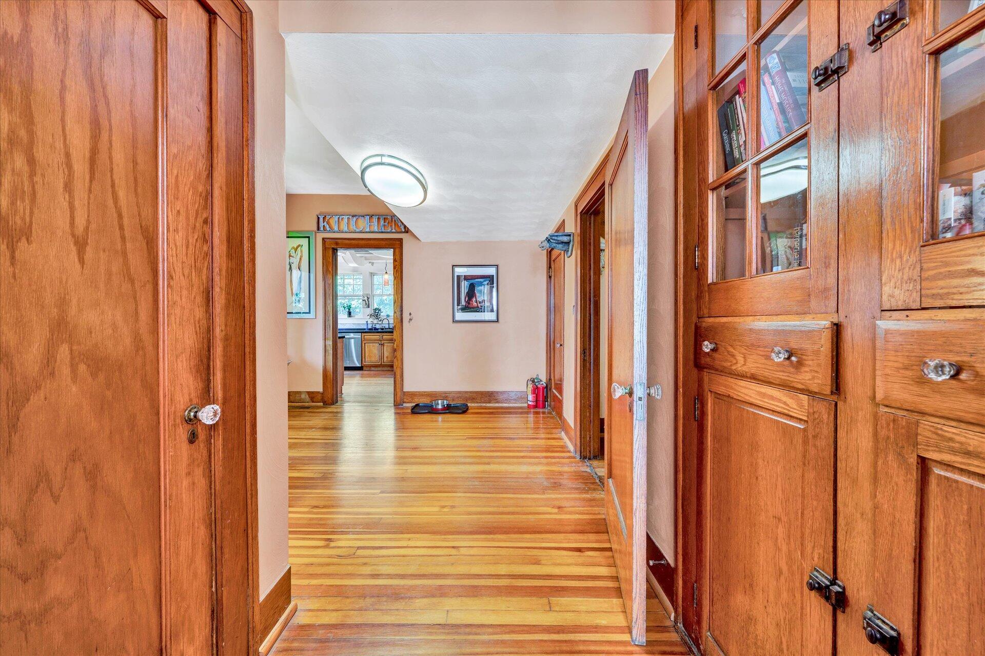 2223 Grandin Road Southwest Roanoke, VA 24015 - Photo 20 of 58 20-DSC00049