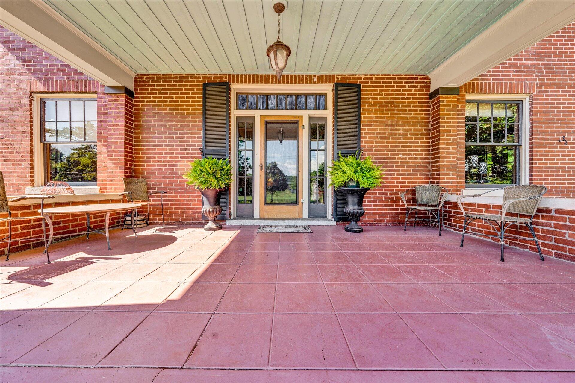 2223 Grandin Road Southwest Roanoke, VA 24015 - Photo 3 of 58 03-DSC00007