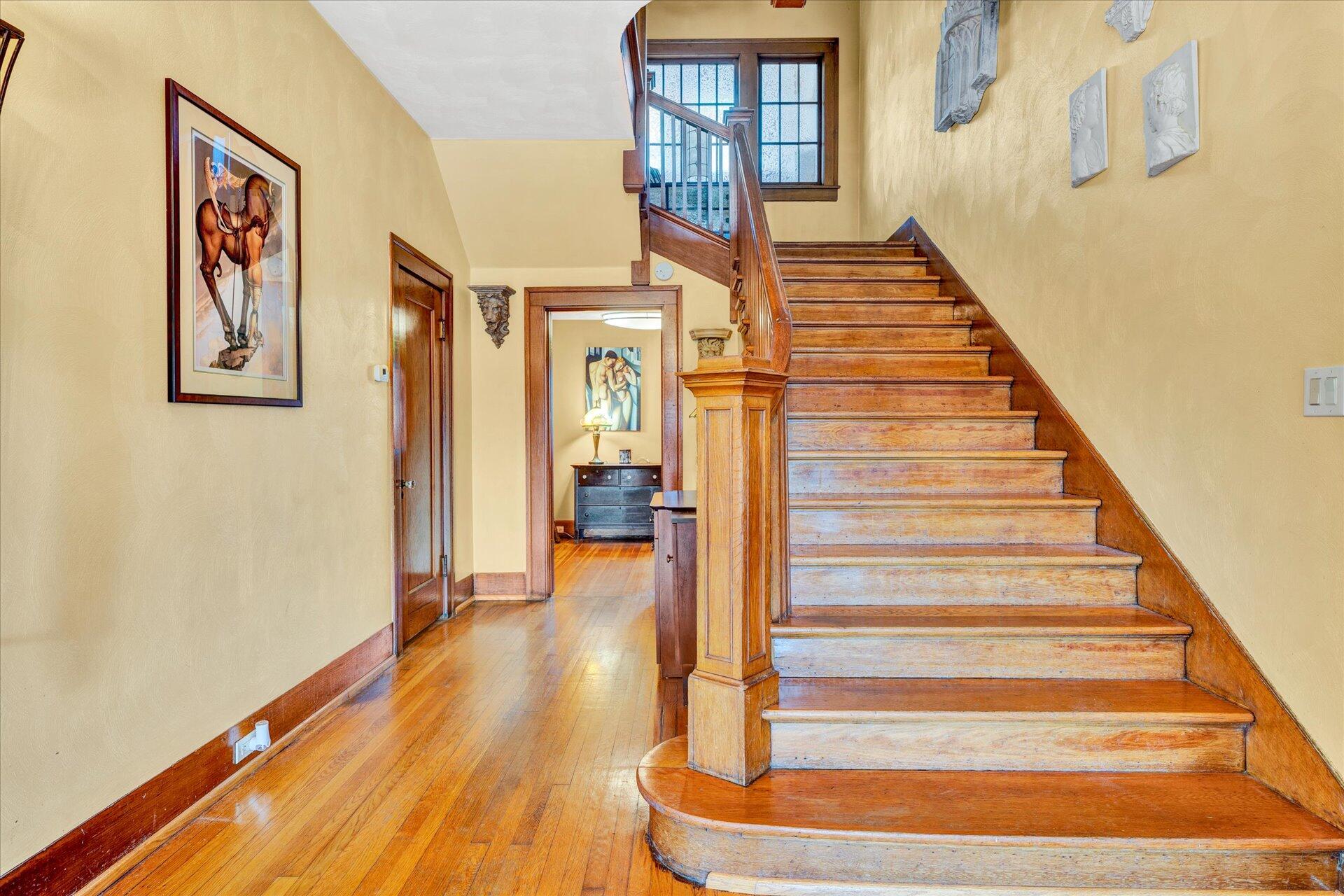 2223 Grandin Road Southwest Roanoke, VA 24015 - Photo 6 of 58 06-DSC00013