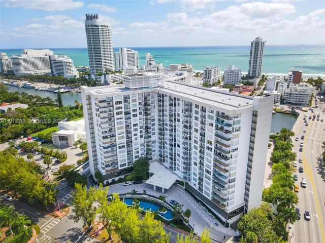 $3,000 | 4101 Pine Tree Drive, Unit 1112, Miami Beach, FL 33140