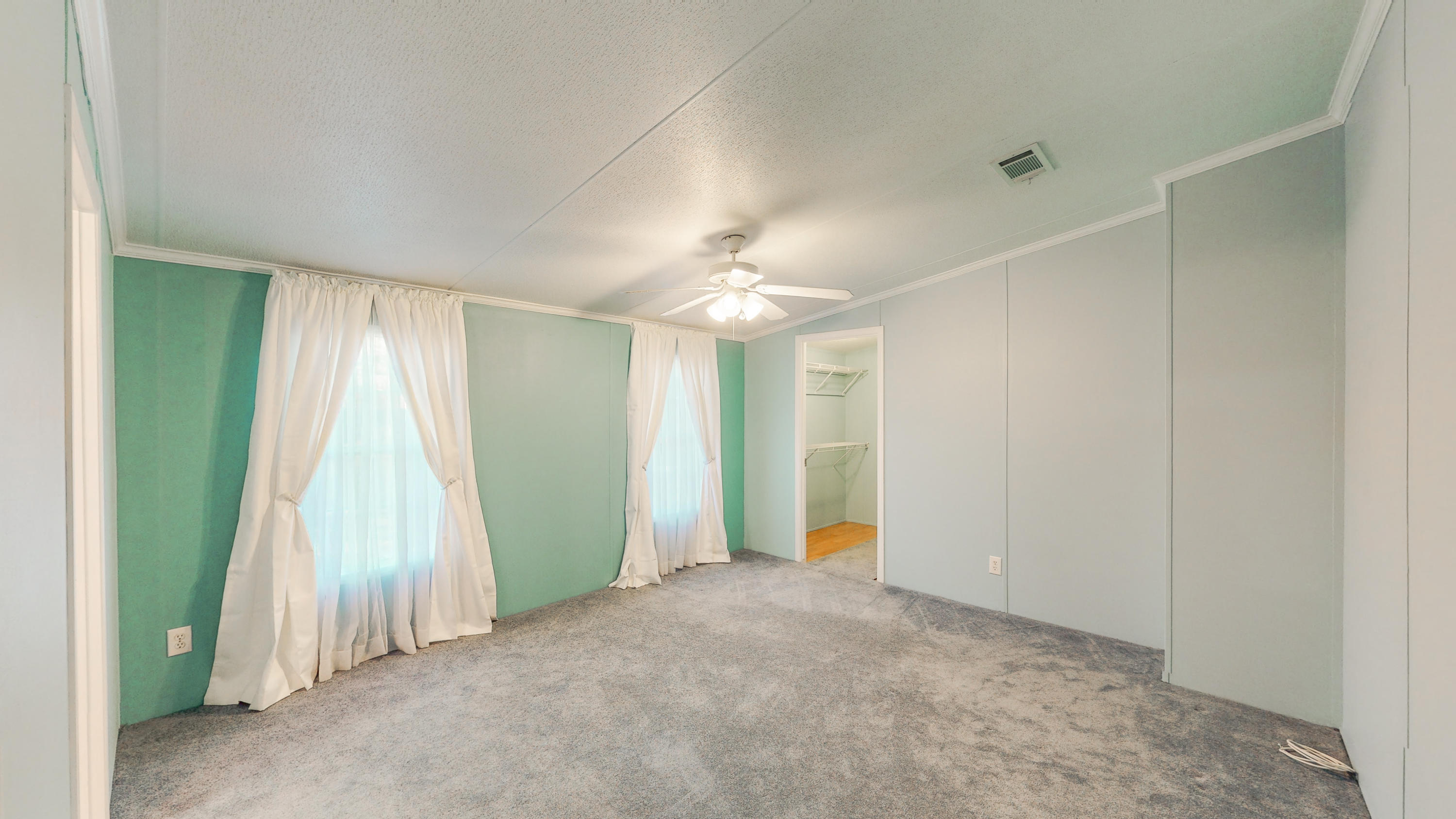 643 East Picasso Road DeFuniak Springs, FL 32433 - Photo 17 of 38 643-East-Picasso-Circle-12212020_190409