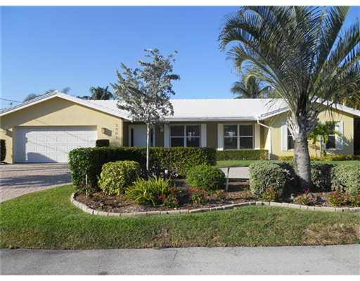 2501 Northeast 35th Street Lighthouse Point, FL 33064 - Photo 1 of 25 Exterior Front