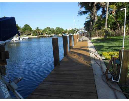 2501 Northeast 35th Street Lighthouse Point, FL 33064 - Photo 24 of 25 View