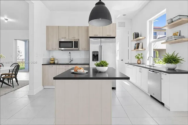 $6,850 | 12237 Southwest 43rd Court, Davie, FL 33330