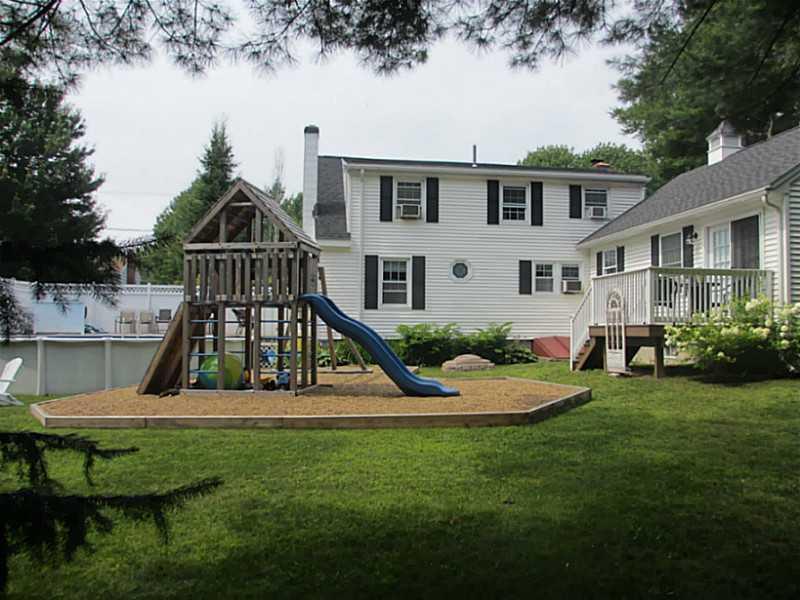 18 Hamlin Road Falmouth, ME 04105 - Photo 2 of 34 Exterior Back.