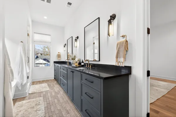 $8,000 | 6362 A Columbia Avenue, Nashville, TN 37209