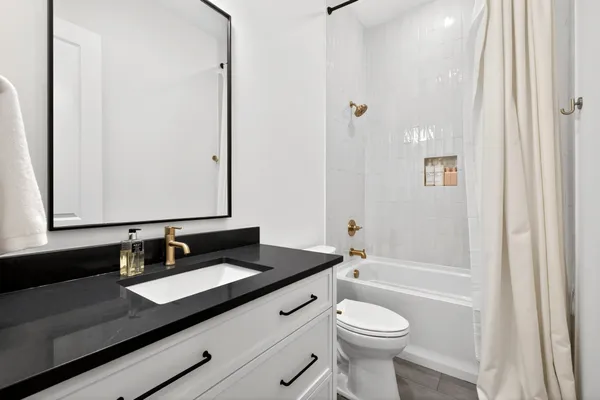 $8,000 | 6362 A Columbia Avenue, Nashville, TN 37209