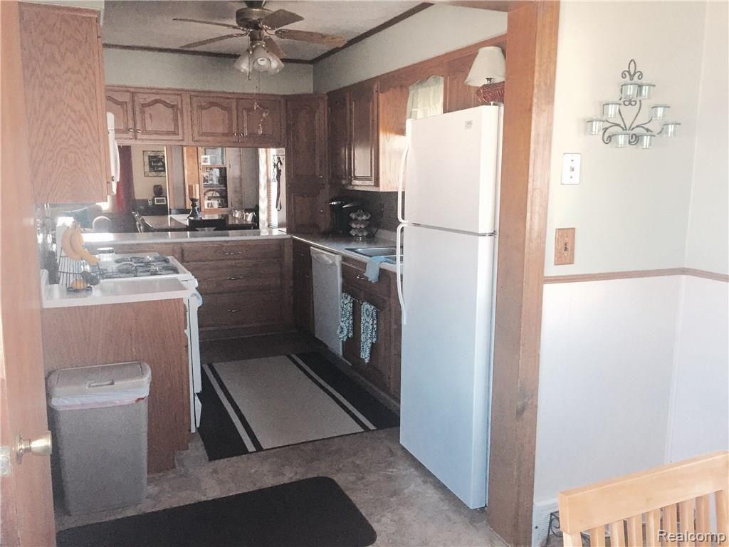 135 Riverside Drive Mount Clemens, MI 48043 - Photo 11 of 54 Gallery Image 11