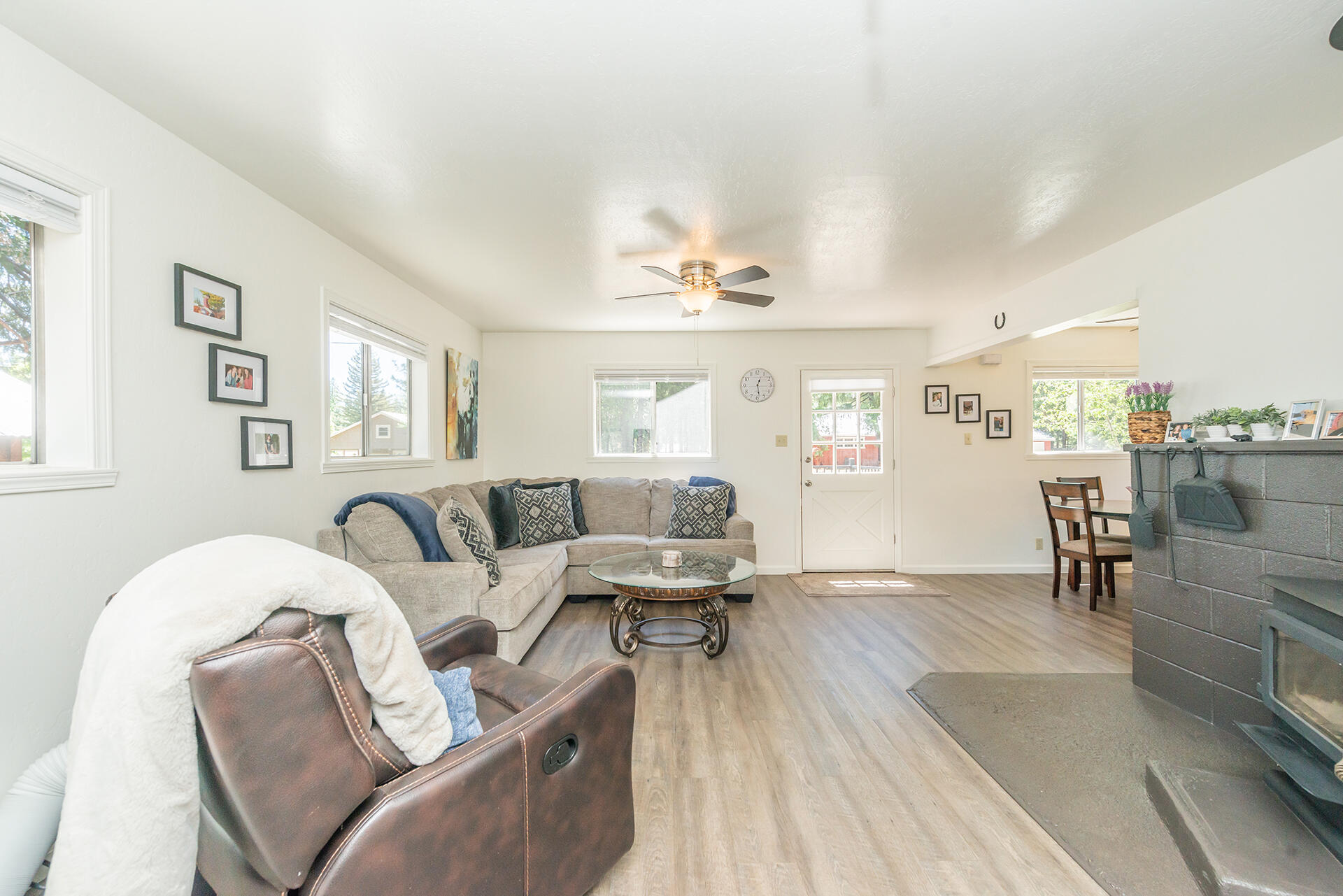 111 Scott Trinity Center Trinity Center, CA 96091 - Photo 23 of 46 a living room with furniture and wooden floor